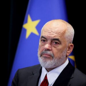 arnavutluk hukumeti yapay zekaya birakmak istiyor insanlardan iyi yonetir WSkEHF8f