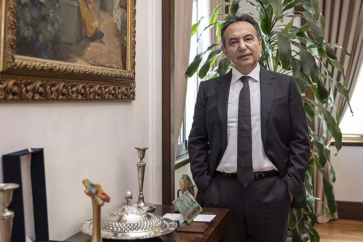 gozaltilar sonrasi ciner grubunda istifa depremi en kilit isim gorevini birakti WQkFV6HW