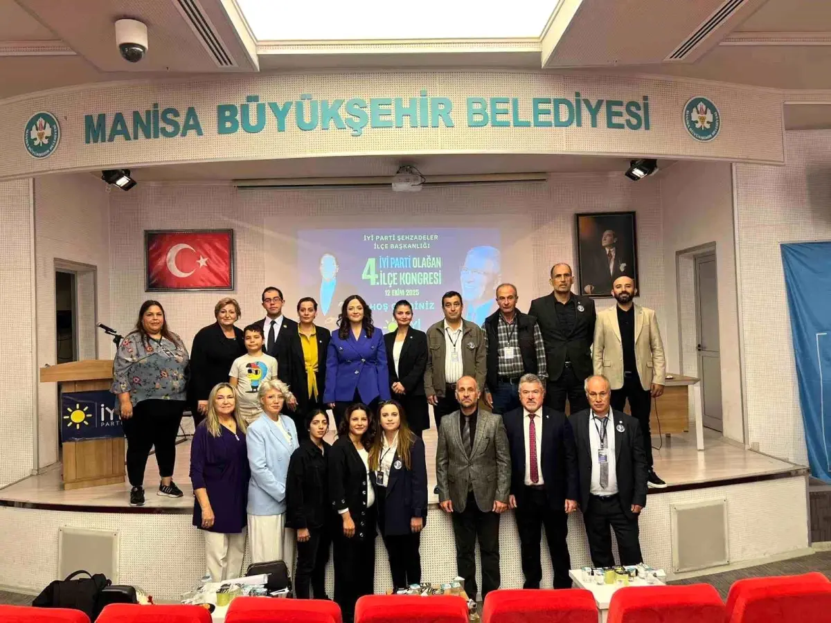 iyi parti sehzadeler ilce kongresinde gozde akcakin aytac guven tazeledi g3r2AlFM.jpg