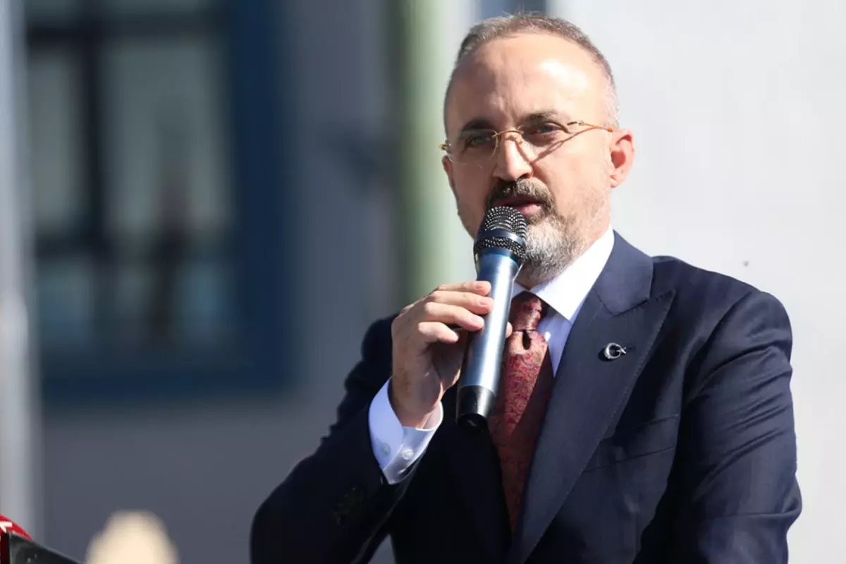 tbmmdeki ocalan sloganlarina bulent turandan tepki hic mi akilli adam yok pyUFfe2u