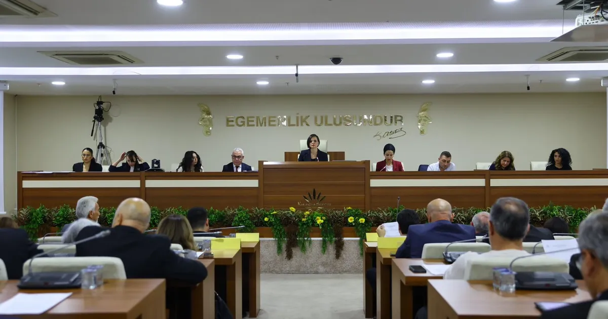 izmir karabaglarda hizmet esitligi vurgusu cIqKDN32.webp